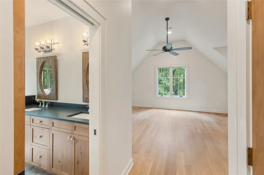 895 W Rochester Drive Cashiers, NC 28717