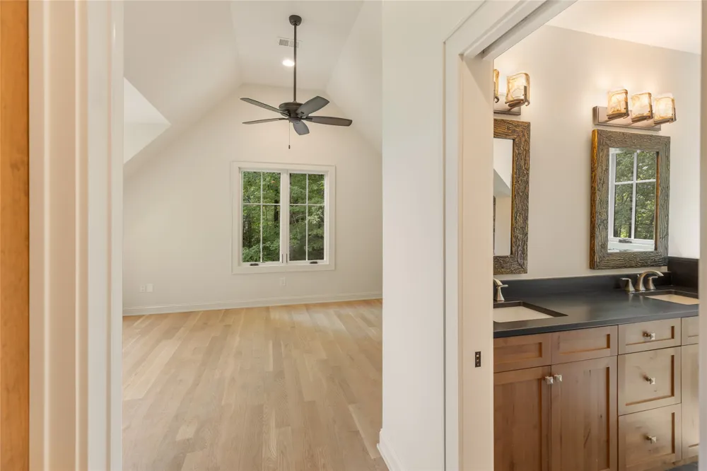 895 W Rochester Drive Cashiers, NC 28717