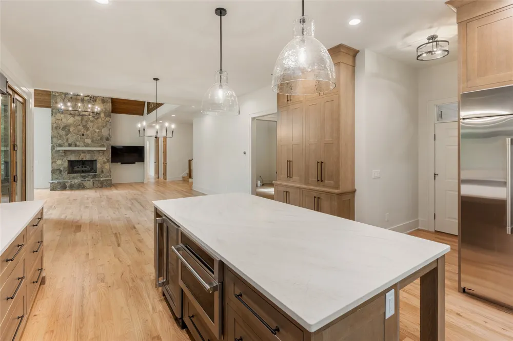 895 W Rochester Drive Cashiers, NC 28717