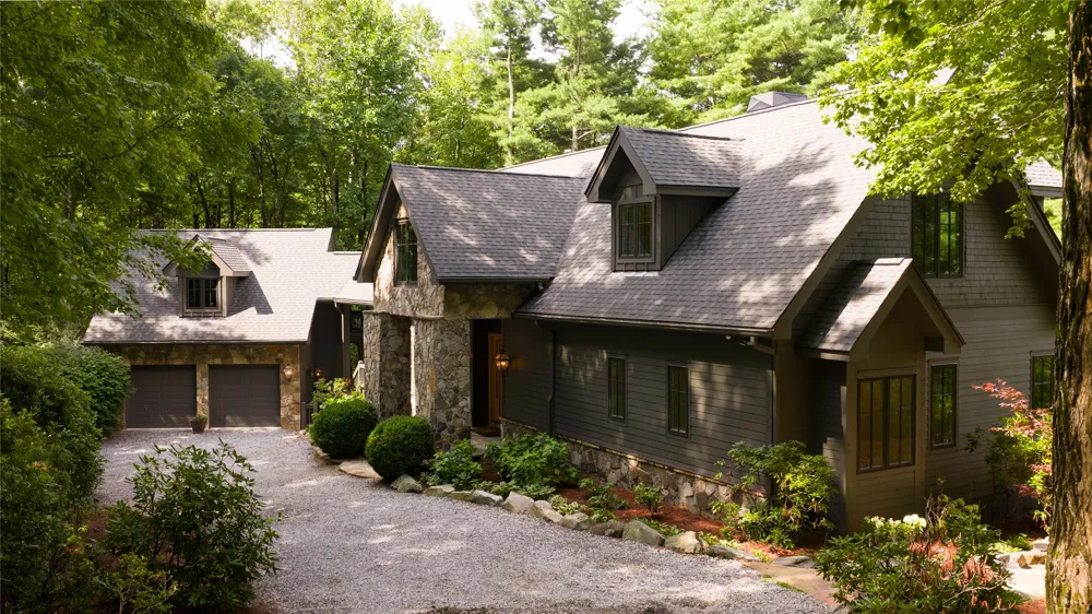 895 W Rochester Drive Cashiers, NC 28717