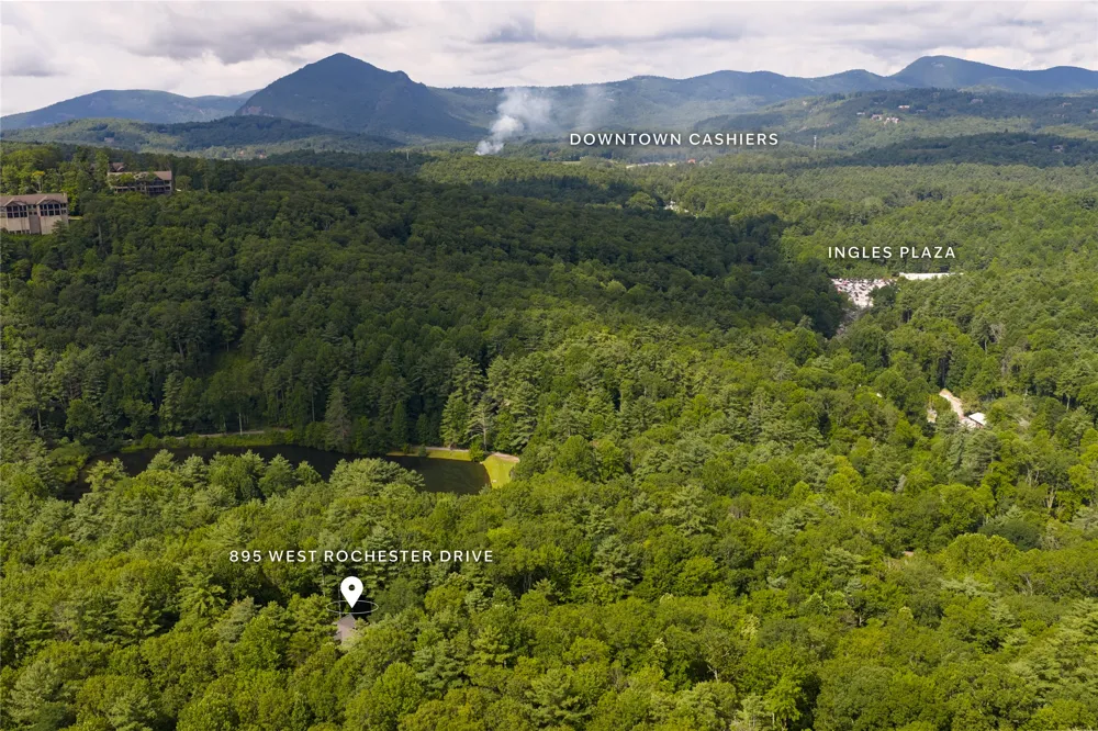 895 W Rochester Drive Cashiers, NC 28717