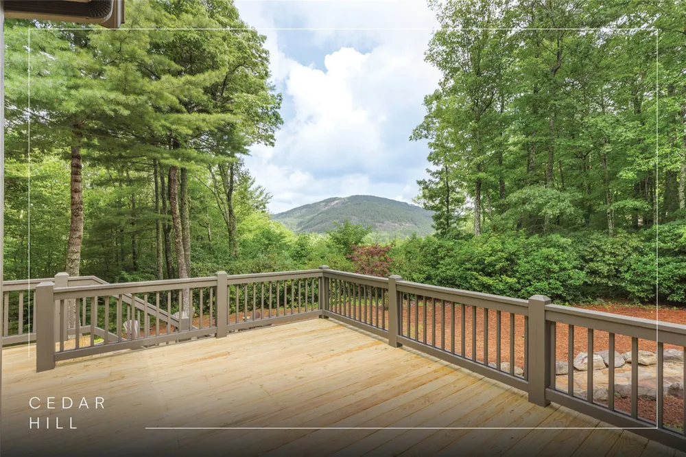 895 W Rochester Drive Cashiers, NC 28717