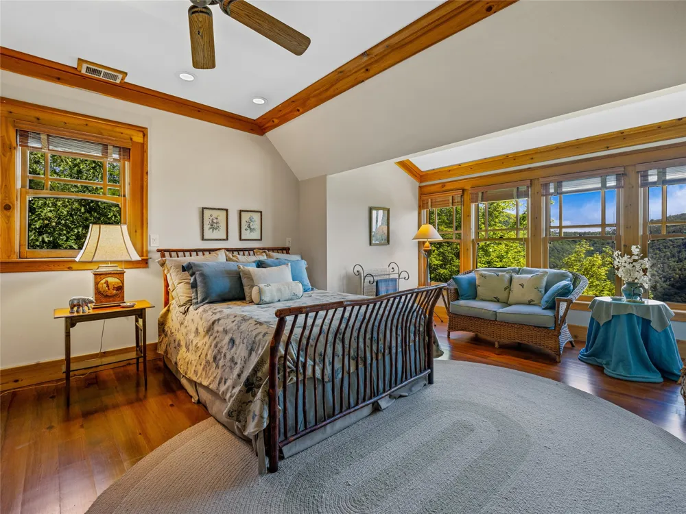 770 Meadow Ridge Drive Lake Toxaway, NC 28747