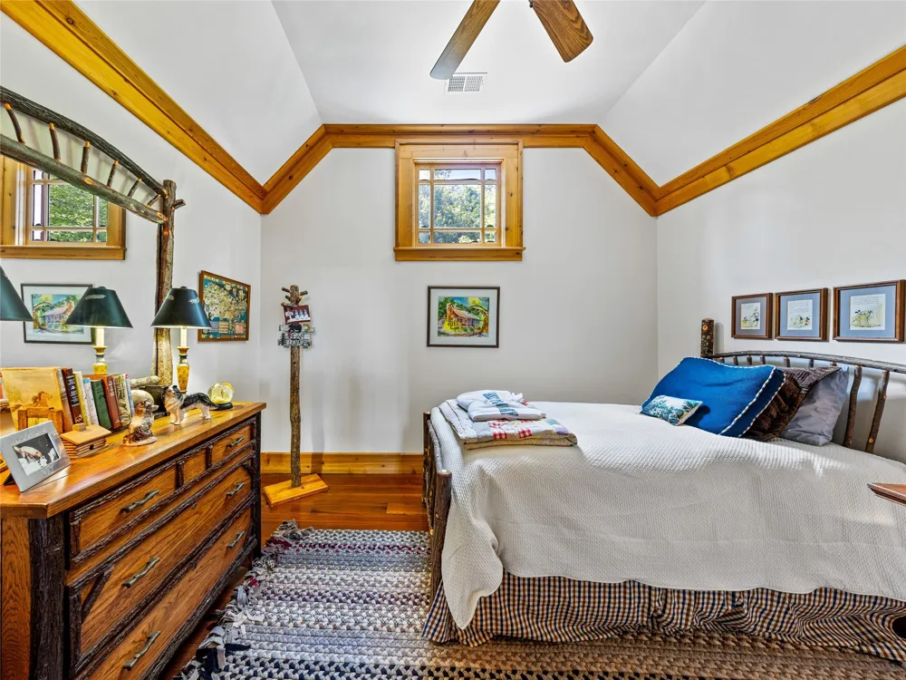 770 Meadow Ridge Drive Lake Toxaway, NC 28747