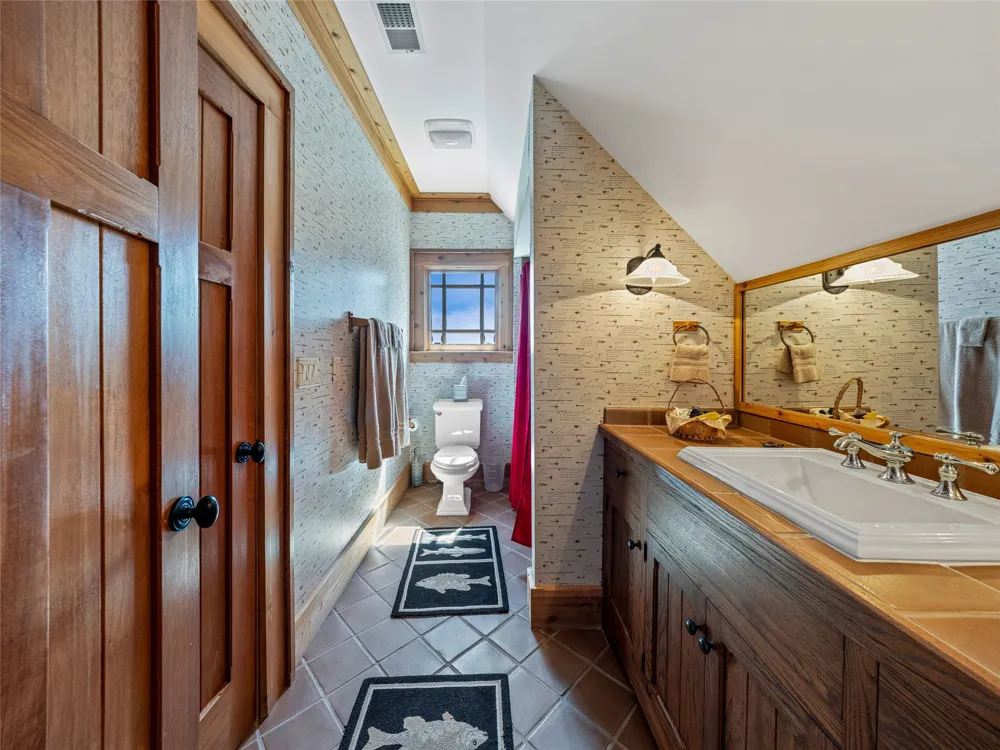 770 Meadow Ridge Drive Lake Toxaway, NC 28747