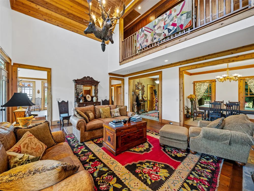 770 Meadow Ridge Drive Lake Toxaway, NC 28747