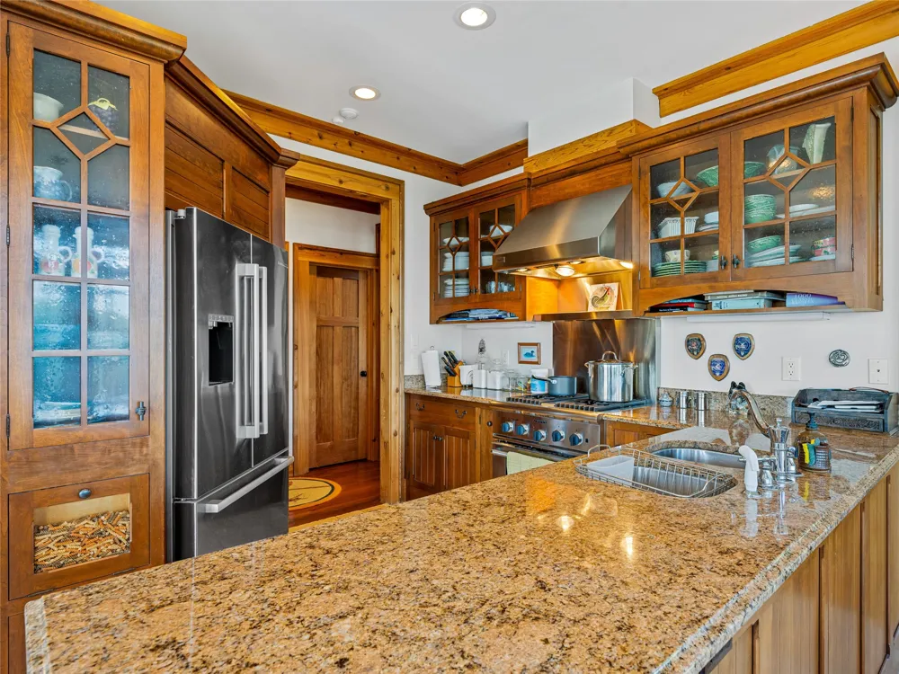 770 Meadow Ridge Drive Lake Toxaway, NC 28747