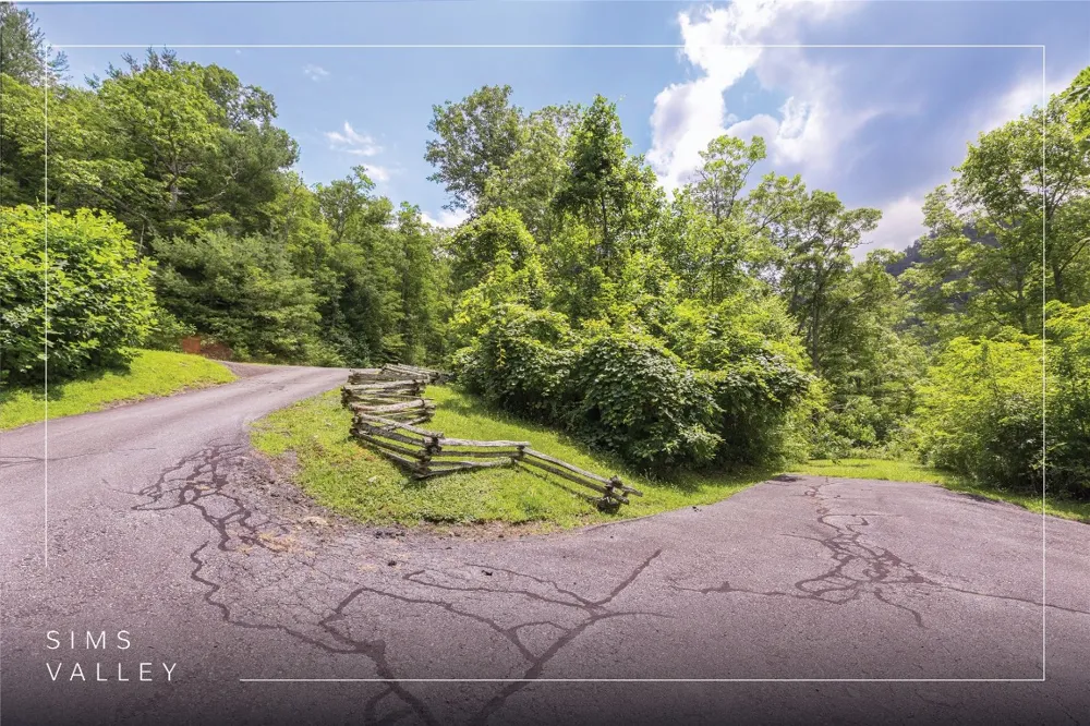 21R Pilot Knob Road Glenville, NC 28736