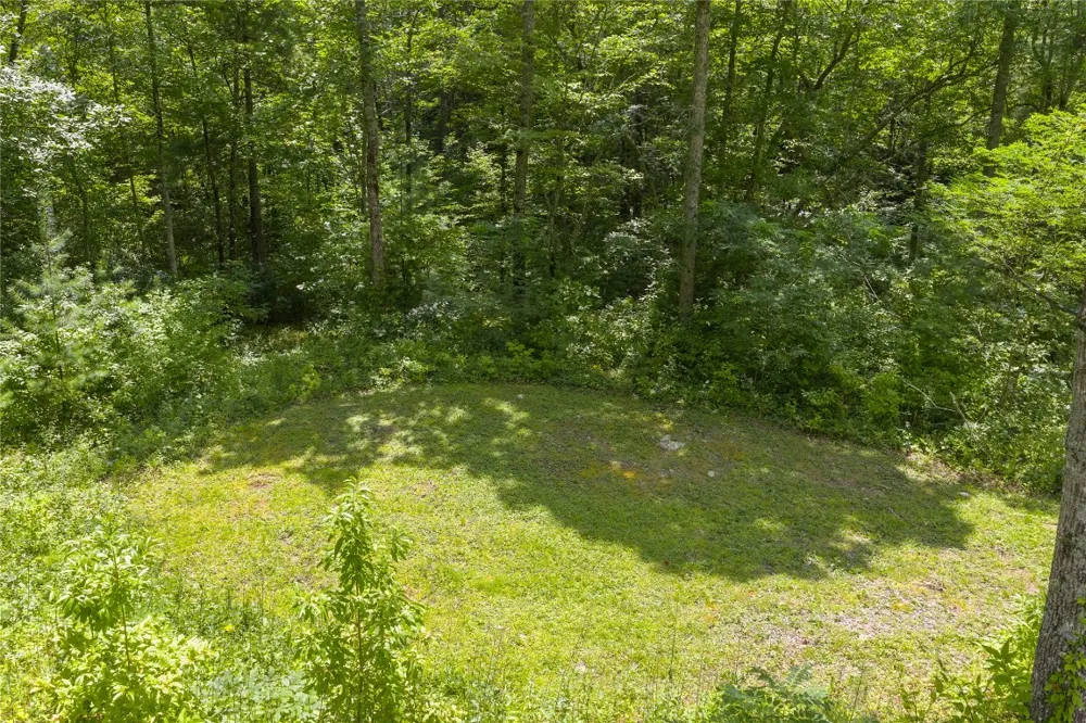 21R Pilot Knob Road Glenville, NC 28736