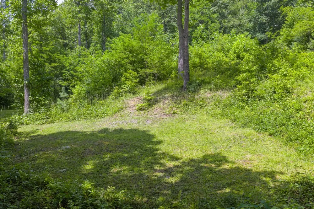 21R Pilot Knob Road Glenville, NC 28736