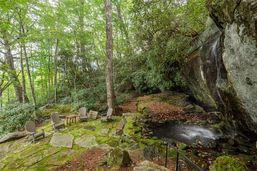 132 Bent Tree Lane Cashiers, NC 28717