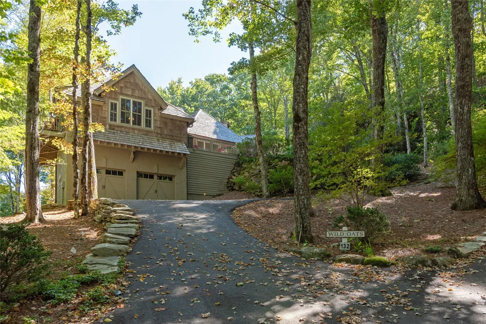 132 Bent Tree Lane Cashiers, NC 28717