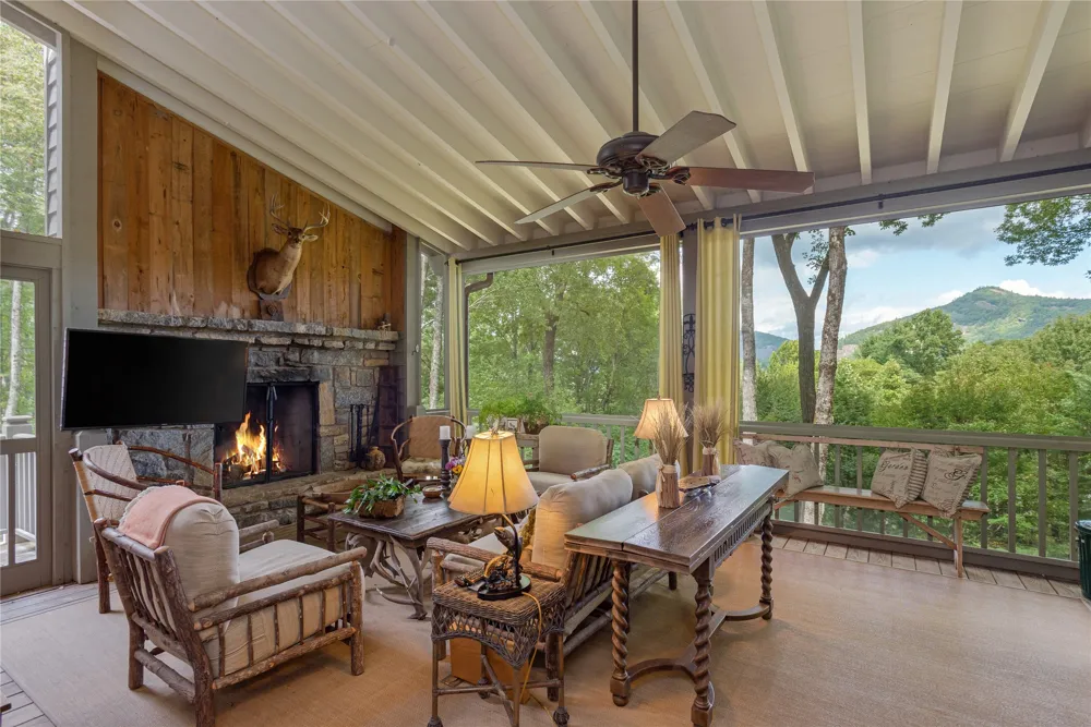 132 Bent Tree Lane Cashiers, NC 28717