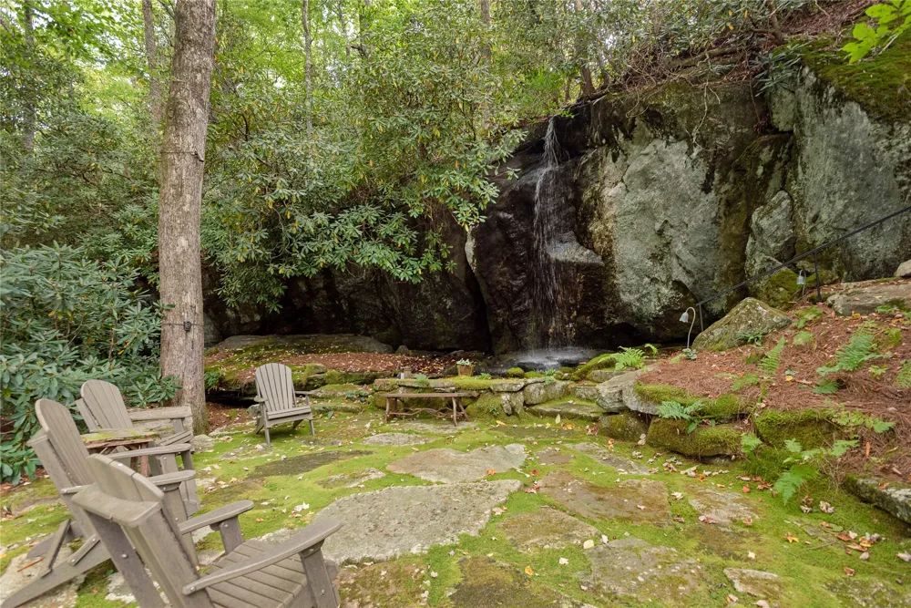 132 Bent Tree Lane Cashiers, NC 28717