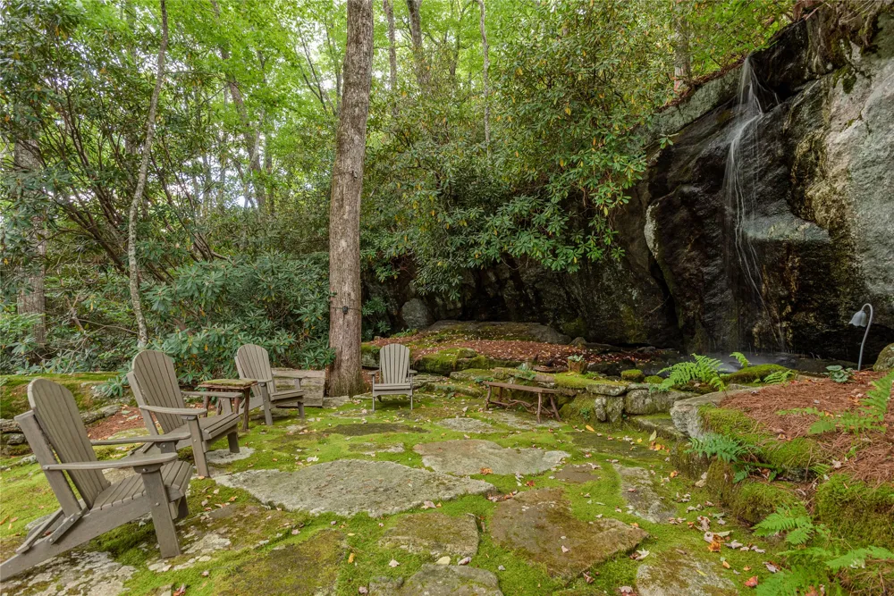 132 Bent Tree Lane Cashiers, NC 28717