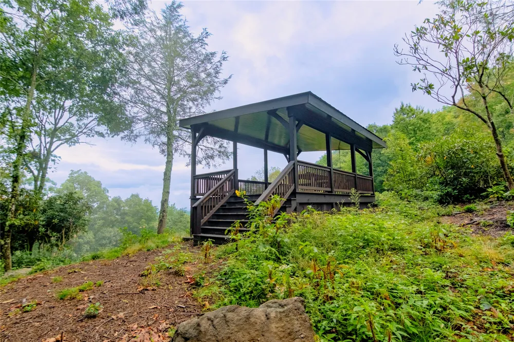 Lot E4 New Settler's Way Glenville, NC 28736