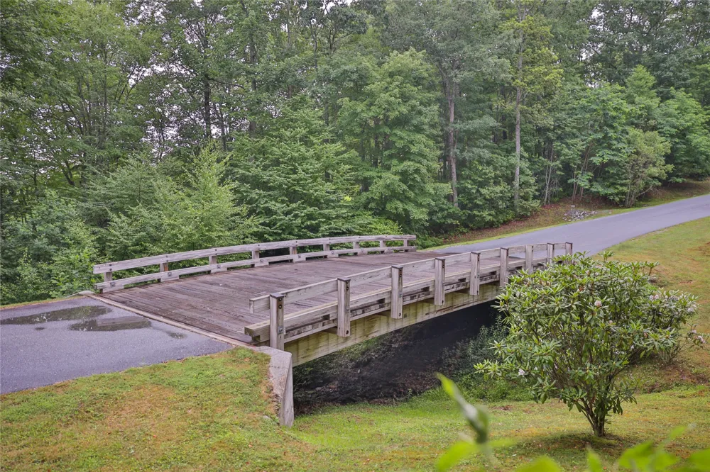 Lot E8 New Settlers Way Glenville, NC 28736