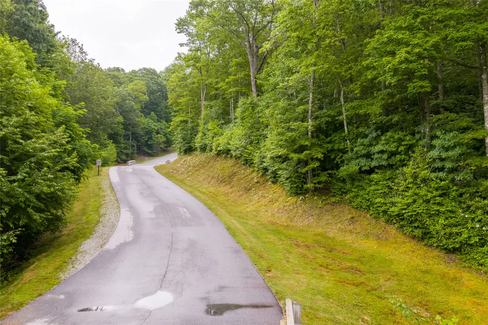 Lot E8 New Settlers Way Glenville, NC 28736