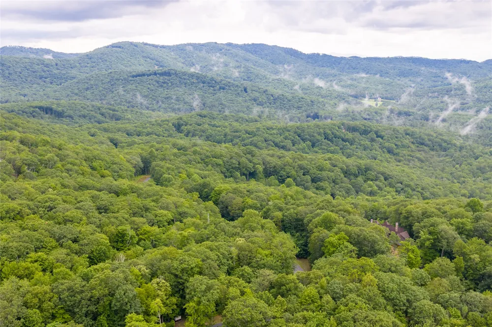 Lot E8 New Settlers Way Glenville, NC 28736