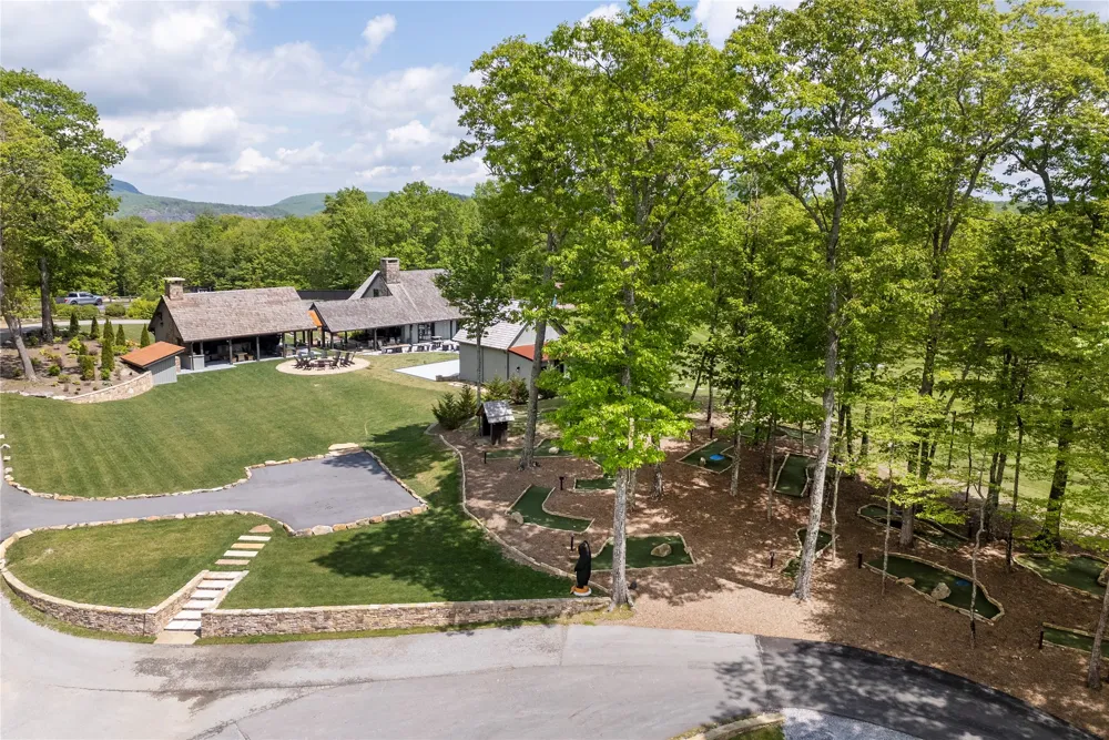 Lot E8 New Settlers Way Glenville, NC 28736
