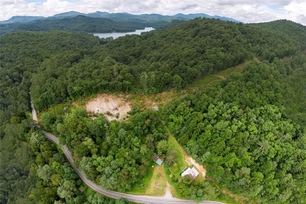 49 Hero Lane Glenville, NC 28736