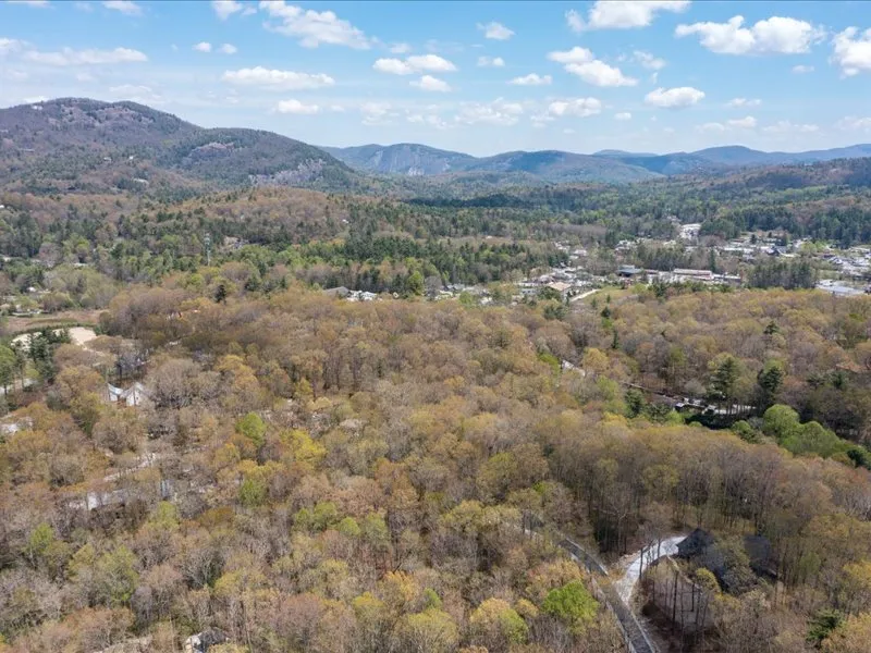 5 Lone Panther Ridge Cashiers, NC 28717