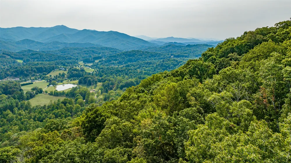 TBD Cattle Drive Whittier, NC 28789