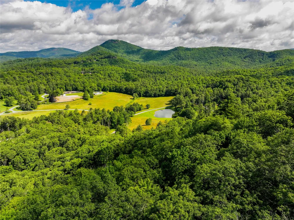 ME-1 Triple Farm Road Cashiers, NC 28717