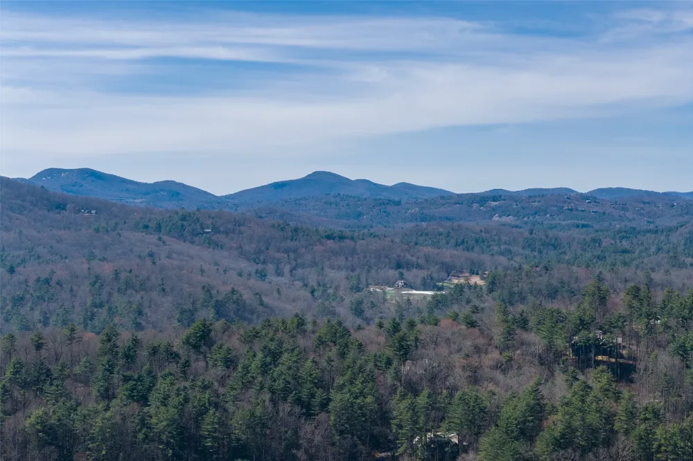 ME-1 Triple Farm Road Cashiers, NC 28717