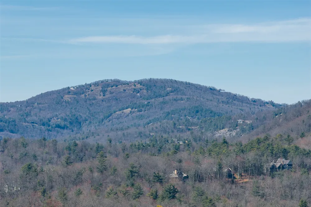 ME-1 Triple Farm Road Cashiers, NC 28717