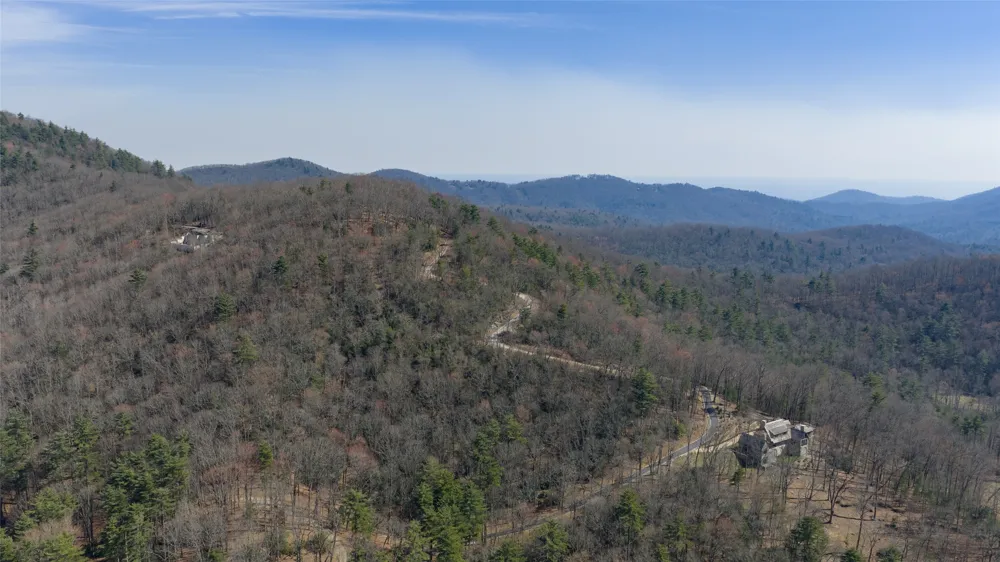 ME-1 Triple Farm Road Cashiers, NC 28717