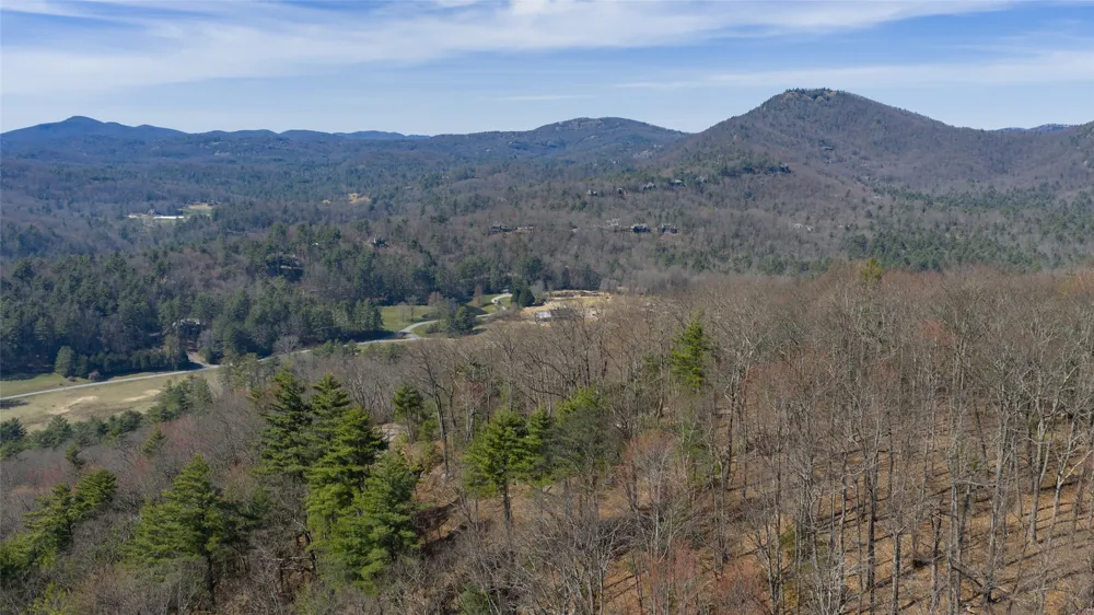 ME-1 Triple Farm Road Cashiers, NC 28717