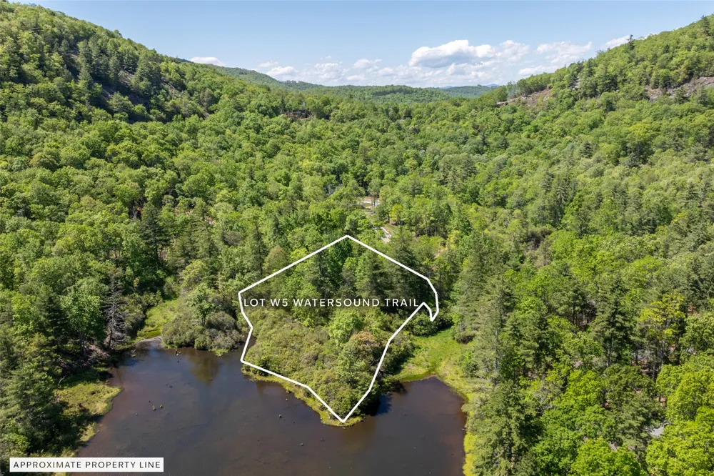 W5 Watersound Trail Glenville, NC 28736