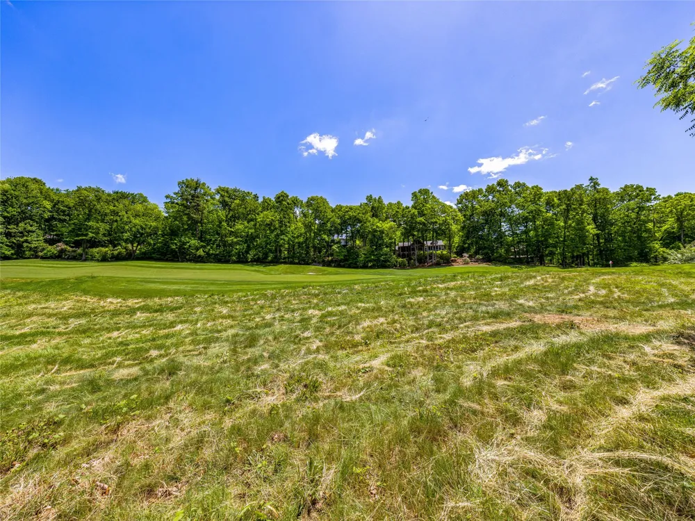 J 33 Cherokee Point Lake Toxaway, NC 28747
