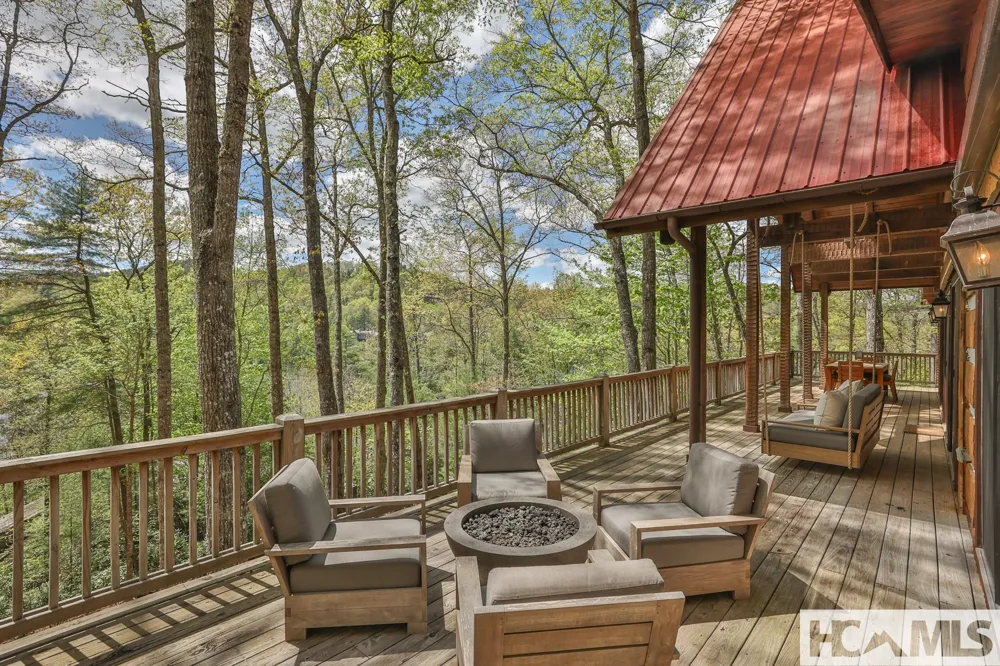 268 Tocami Trail Cullowhee, NC 28723
