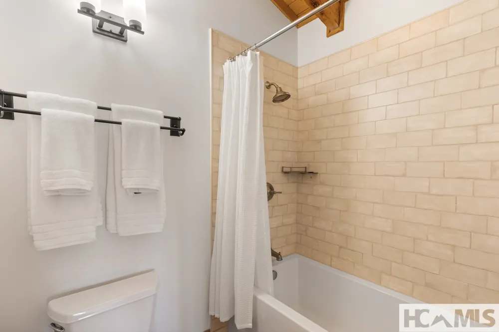 268 Tocami Trail Cullowhee, NC 28723