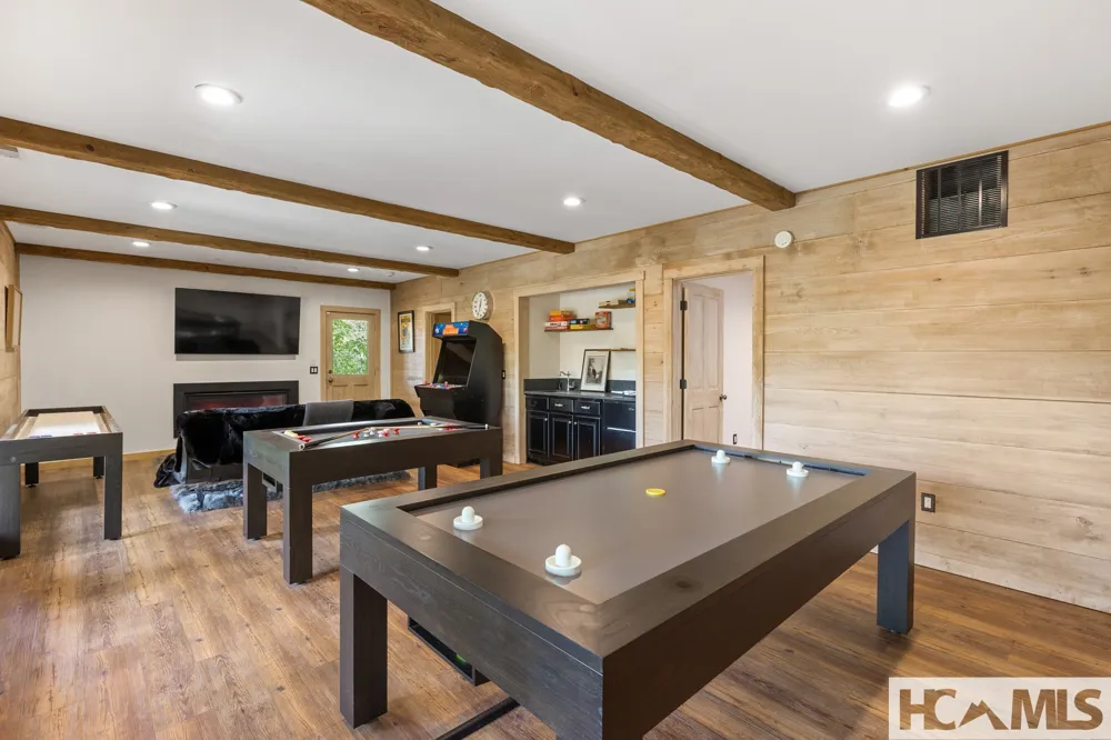268 Tocami Trail Cullowhee, NC 28723