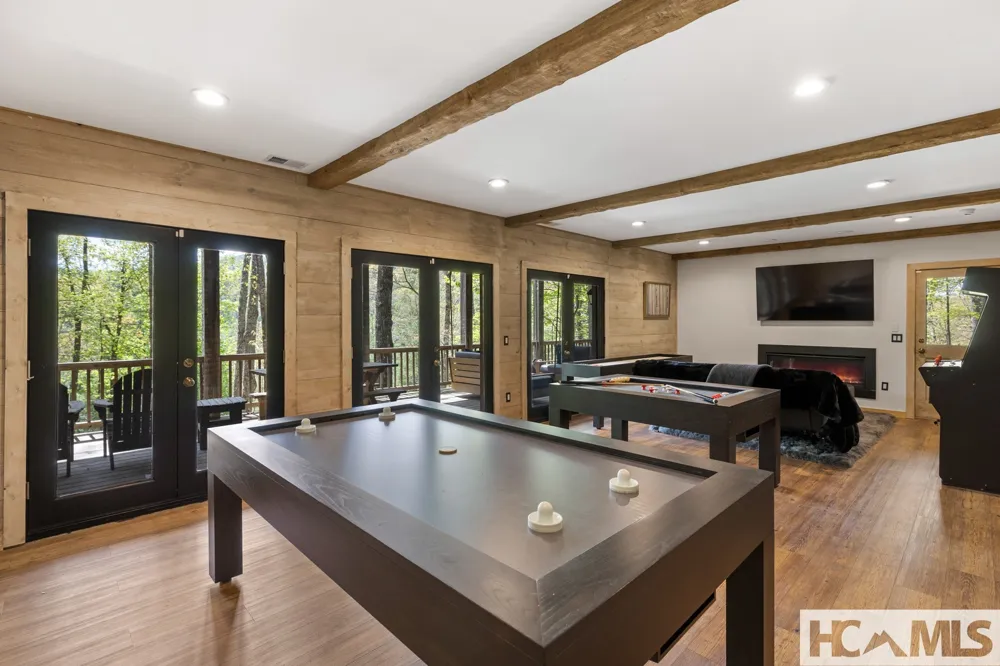 268 Tocami Trail Cullowhee, NC 28723