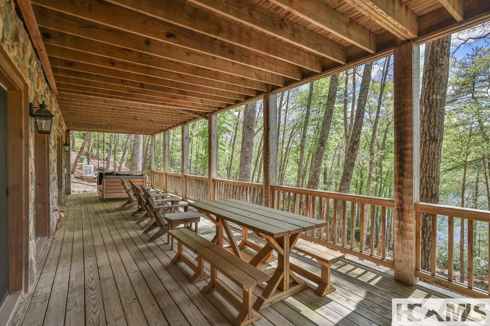 268 Tocami Trail Cullowhee, NC 28723