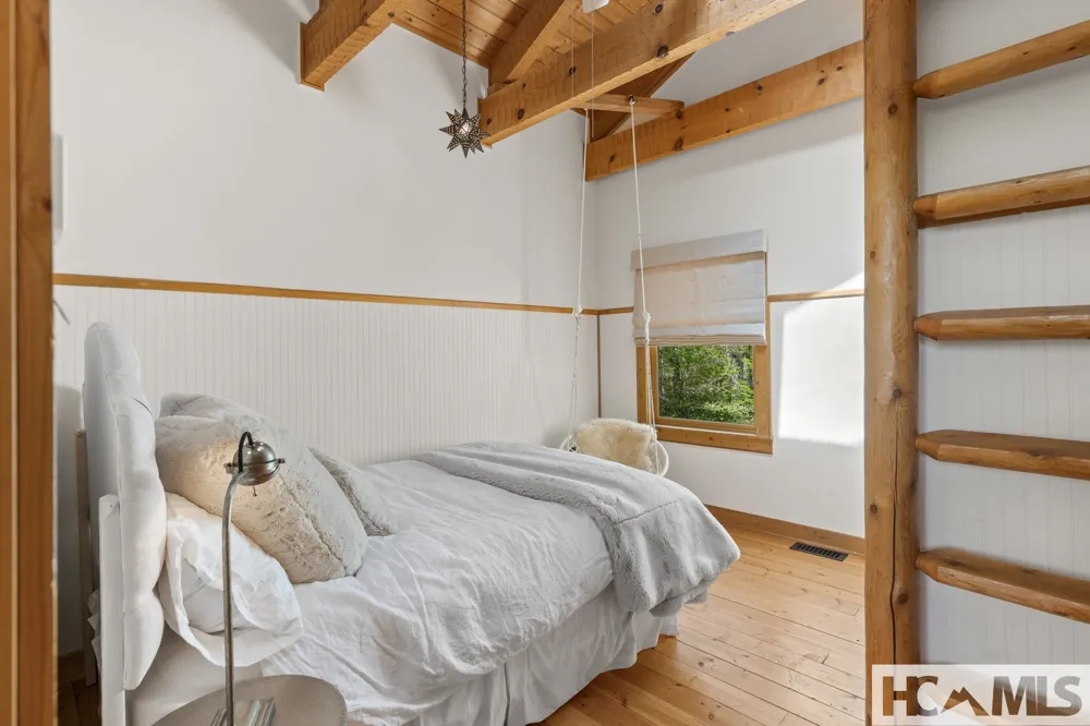 268 Tocami Trail Cullowhee, NC 28723