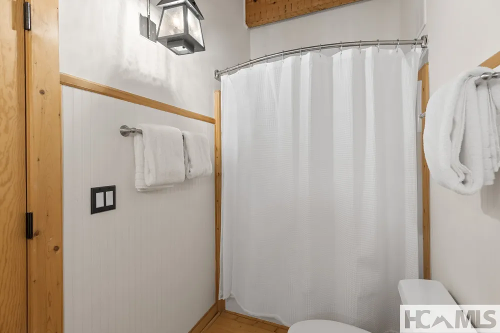 268 Tocami Trail Cullowhee, NC 28723