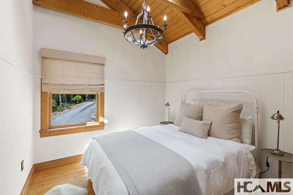 268 Tocami Trail Cullowhee, NC 28723