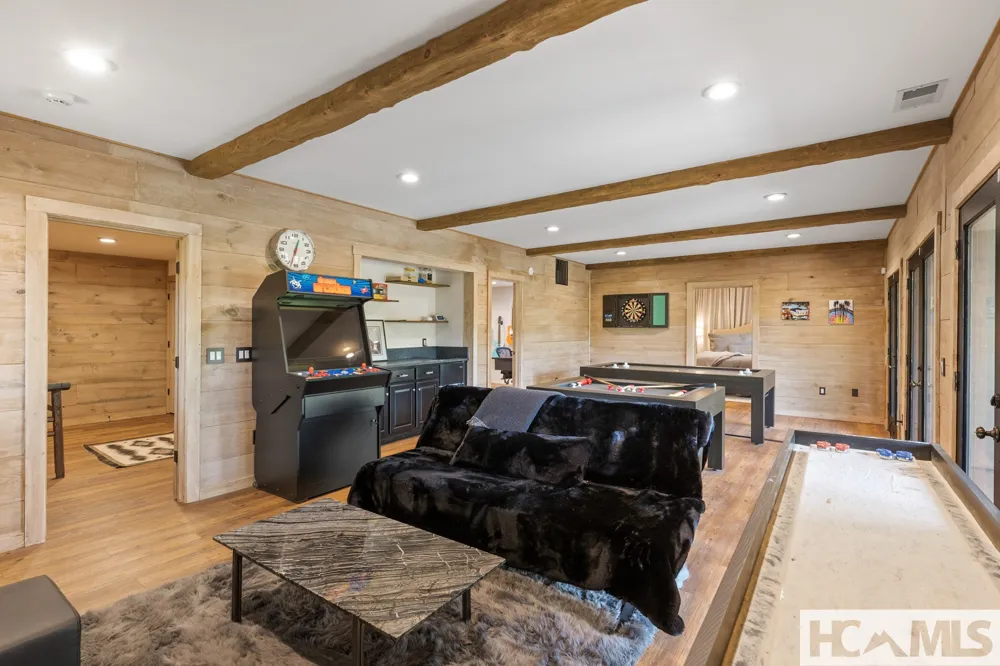 268 Tocami Trail Cullowhee, NC 28723