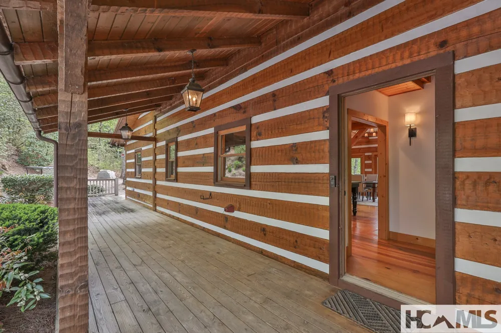268 Tocami Trail Cullowhee, NC 28723