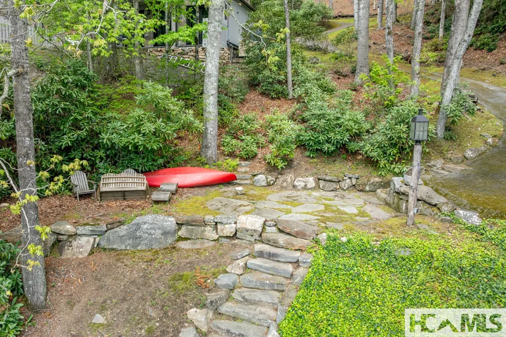 268 Tocami Trail Cullowhee, NC 28723