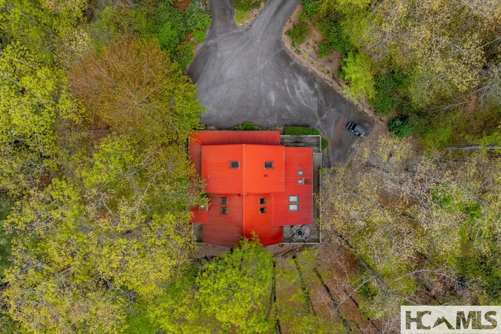 268 Tocami Trail Cullowhee, NC 28723