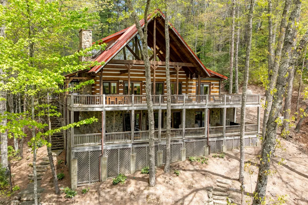 268 Tocami Trail Cullowhee, NC 28723
