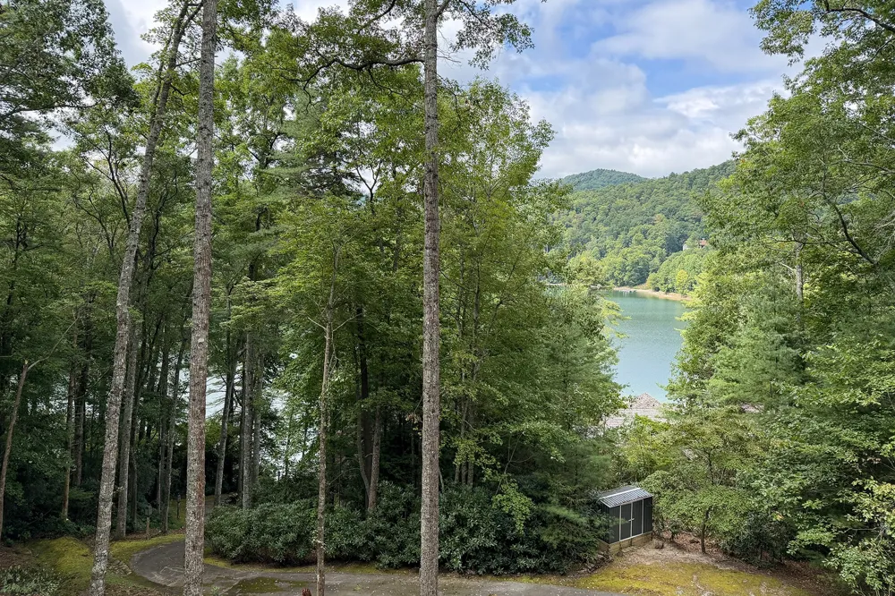 268 Tocami Trail Cullowhee, NC 28723