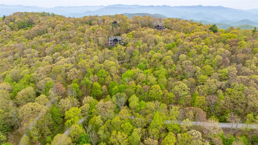 63/64 Valley View Trail Glenville, NC 28736