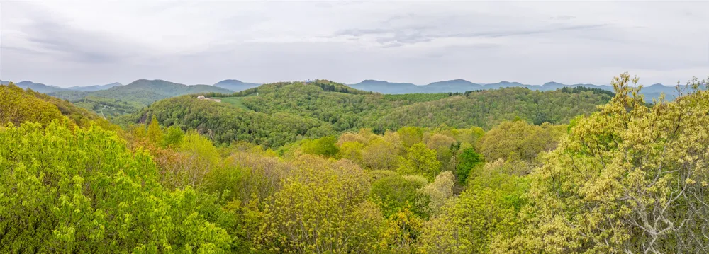 63/64 Valley View Trail Glenville, NC 28736
